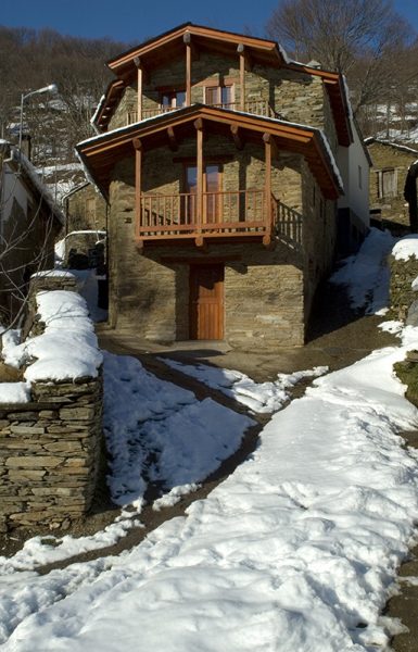 Casa Rodrigo, Paderne del Caurel.